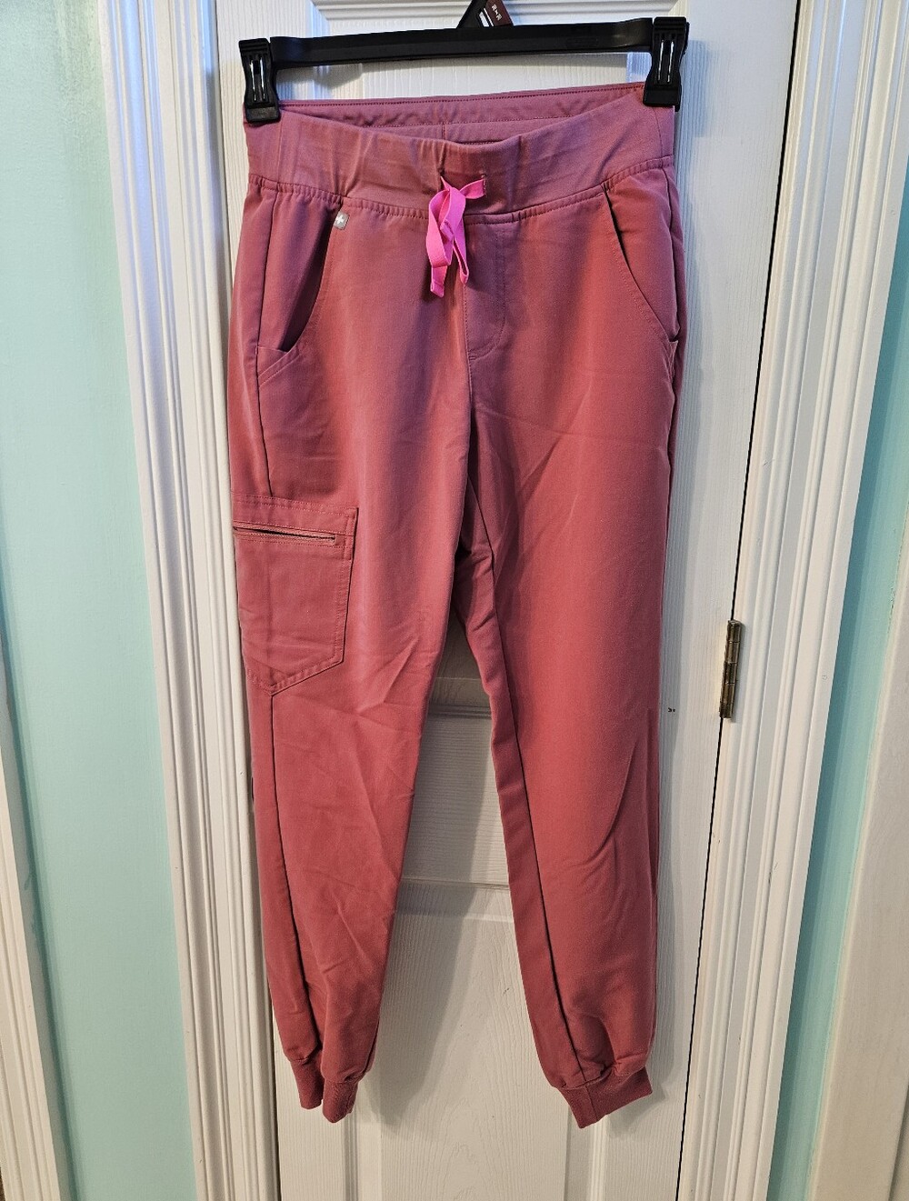 FIGS Zamora Dusty Rose Joggers